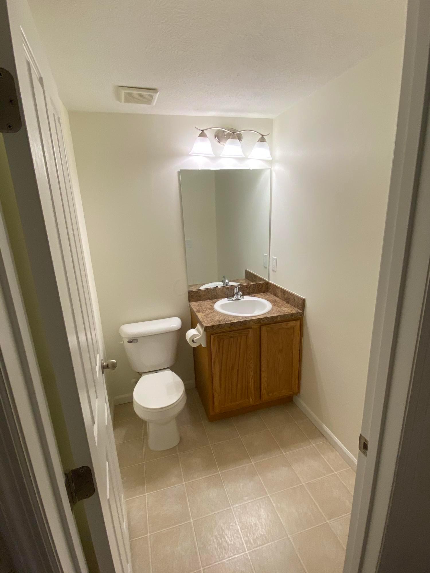 8304 Bruntsfield Road Columbus, OH 43235 - Photo 28 of 43