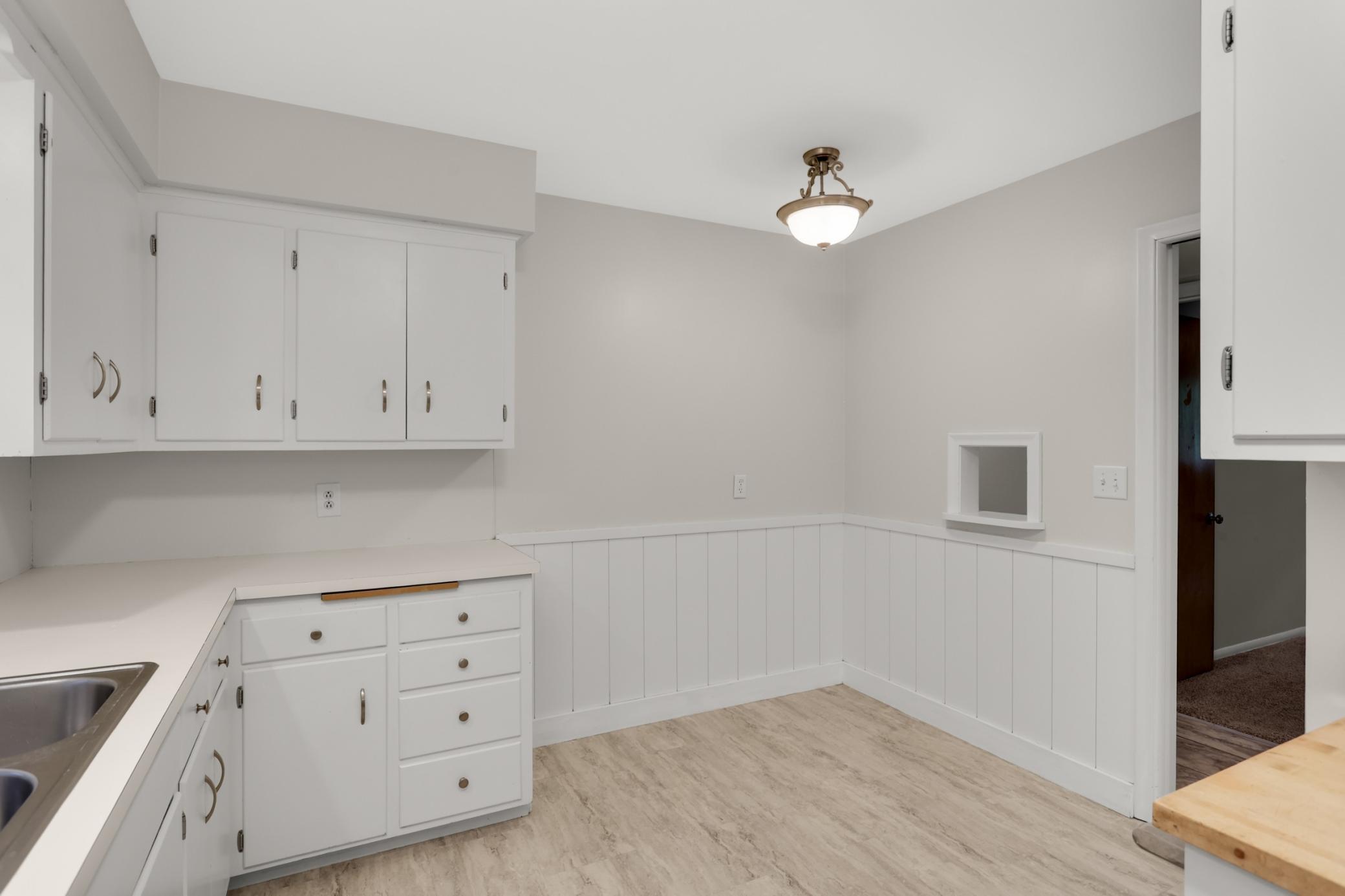 3929 Williston Road Minnetonka, MN 55345 - Photo 16 of 29