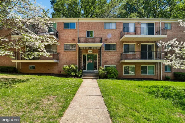 $358,000 | 10619 Kenilworth Avenue, Unit 103, Bethesda, MD 20814