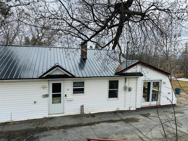 $134,900 | 37 Spring Street, Caribou, ME 04736