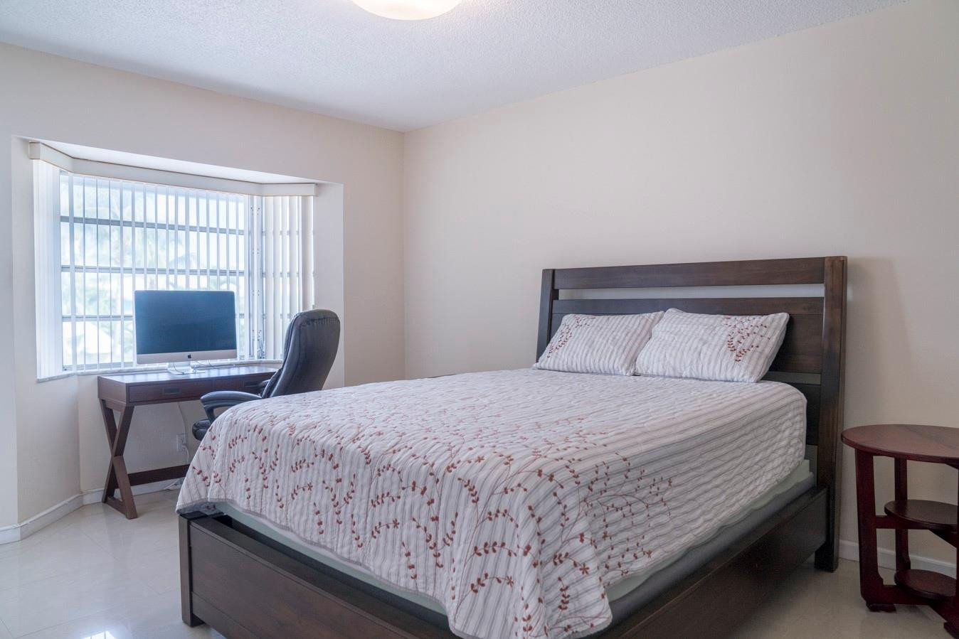 424 North Riverside Drive Pompano Beach, FL 33062 - Photo 9 of 24 Photo 9