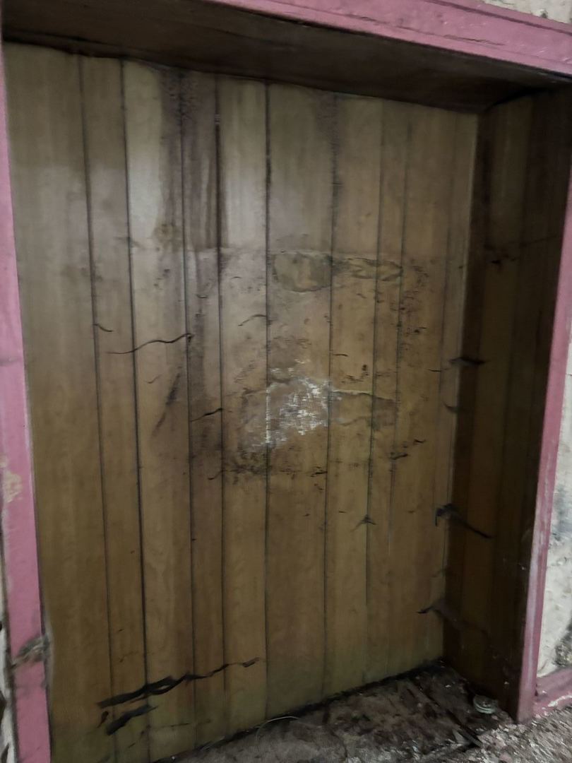 7007 South Ada Street Chicago, IL 60636 - Photo 22 of 22 a view of a small space