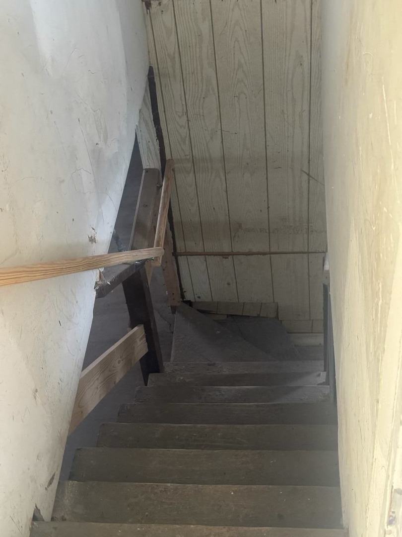 7007 South Ada Street Chicago, IL 60636 - Photo 34 of 49 a view of entryway