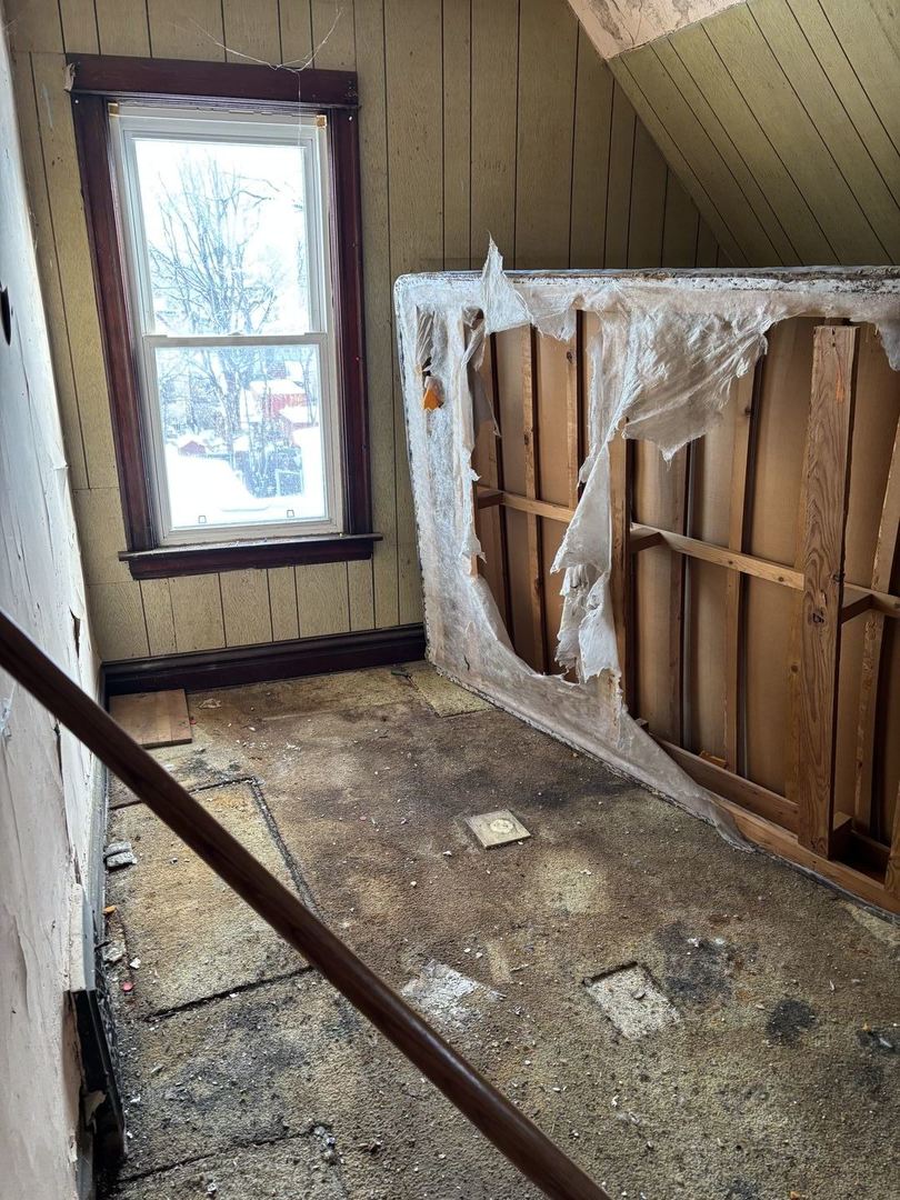 7007 South Ada Street Chicago, IL 60636 - Photo 9 of 22 a view of a storage room with washer and dryer