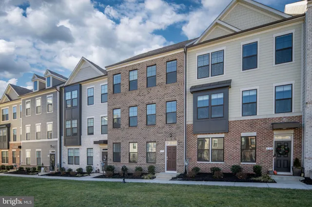 $625,000 | 116 Beatson Street, Fredericksburg, VA 22401