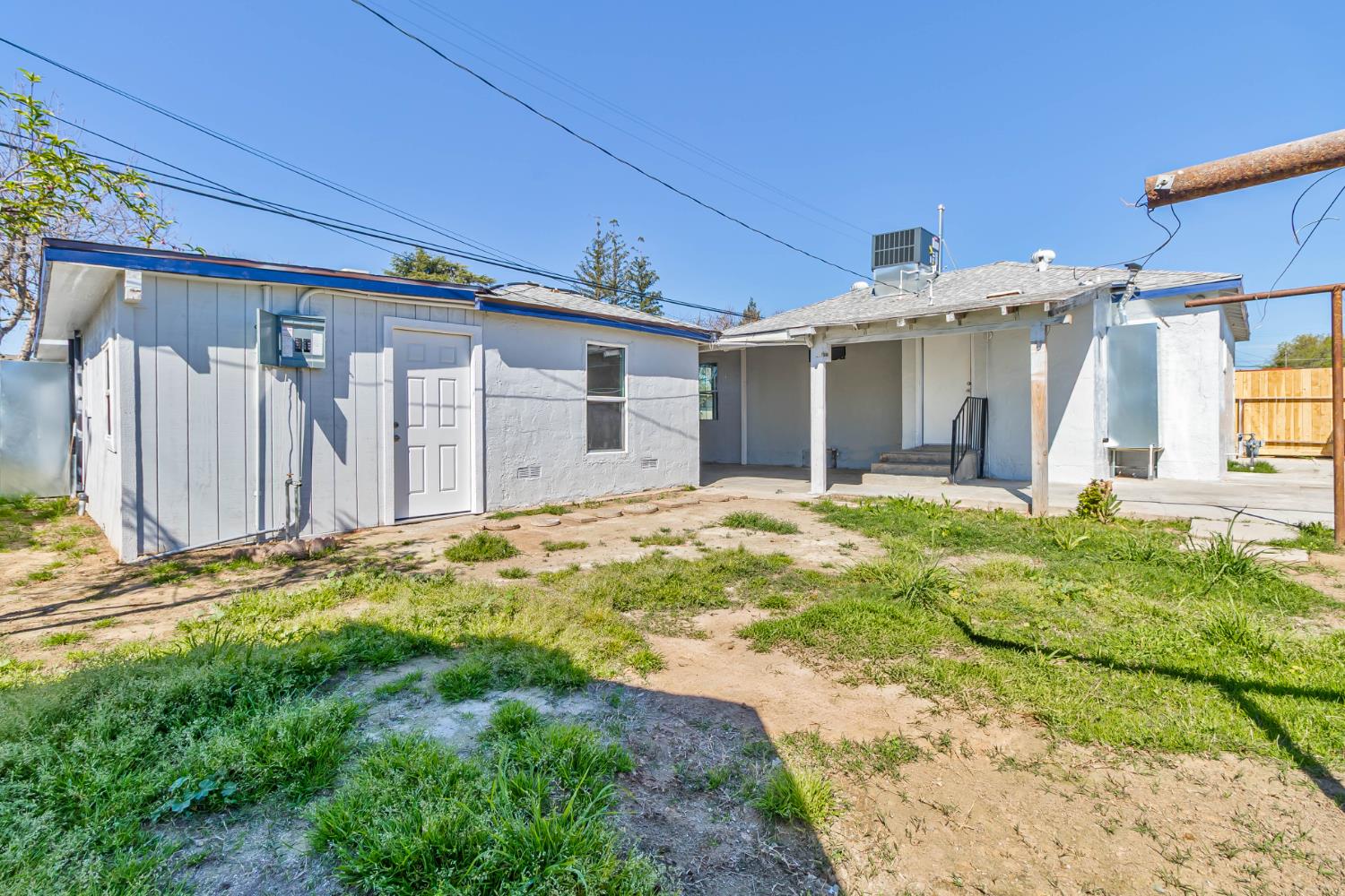 1645 West Fountain Way Fresno, CA 93705 - Photo 14 of 51