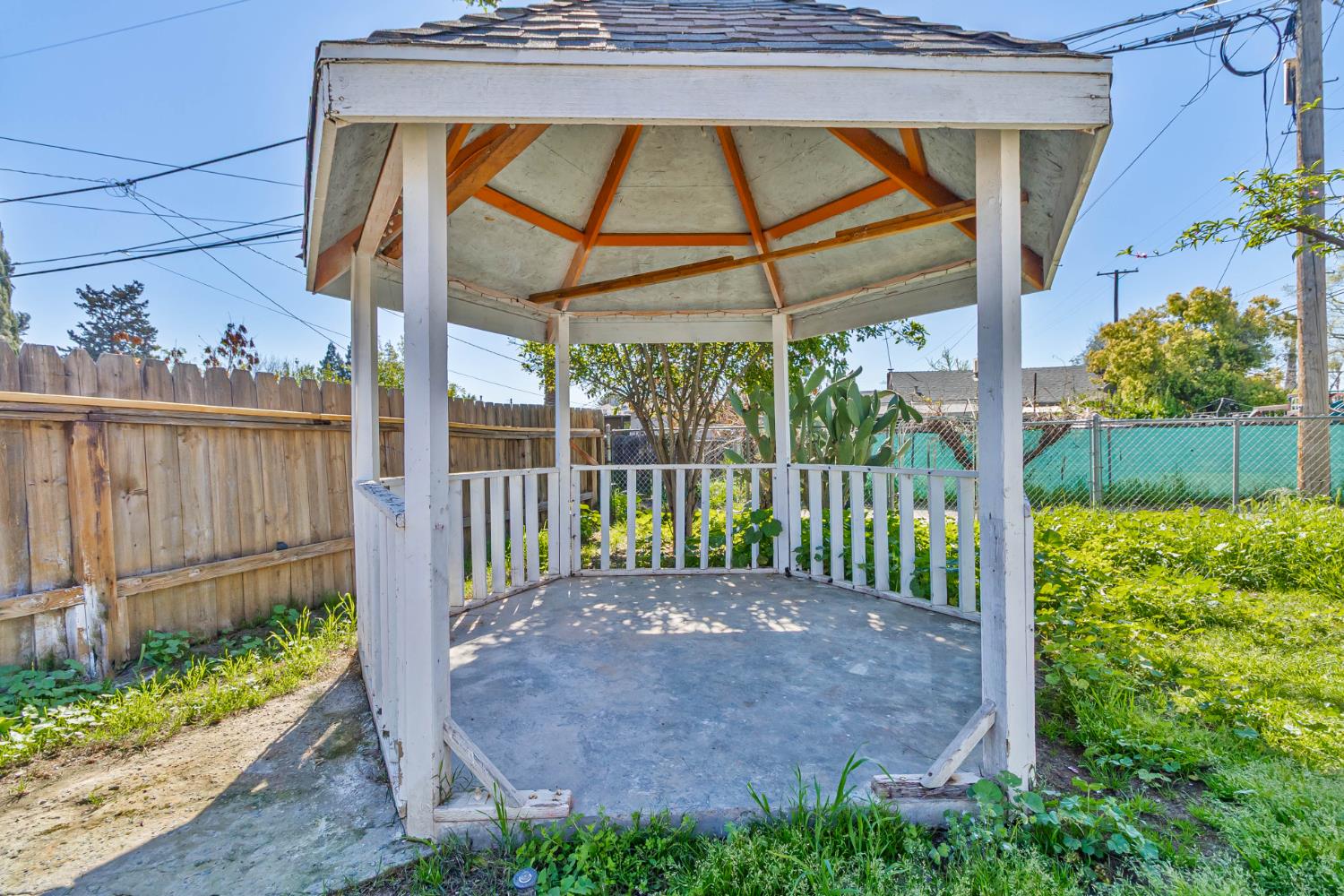 1645 West Fountain Way Fresno, CA 93705 - Photo 17 of 51