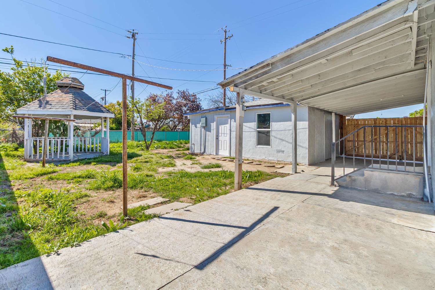 1645 West Fountain Way Fresno, CA 93705 - Photo 20 of 51