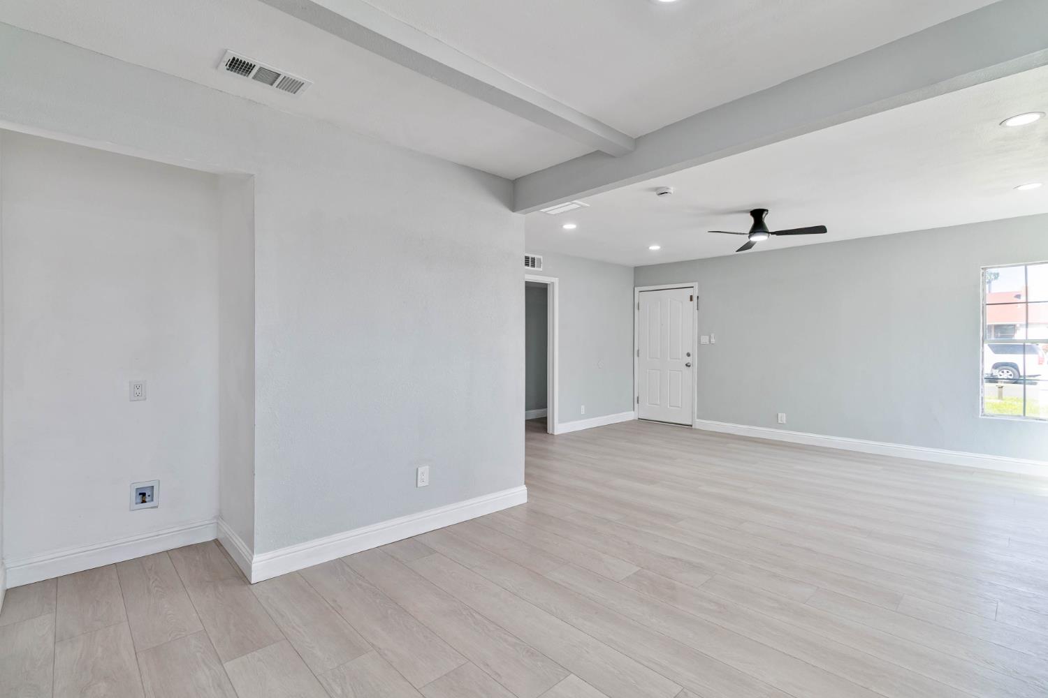 1645 West Fountain Way Fresno, CA 93705 - Photo 31 of 51