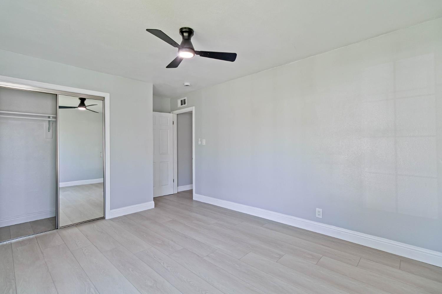 1645 West Fountain Way Fresno, CA 93705 - Photo 35 of 51