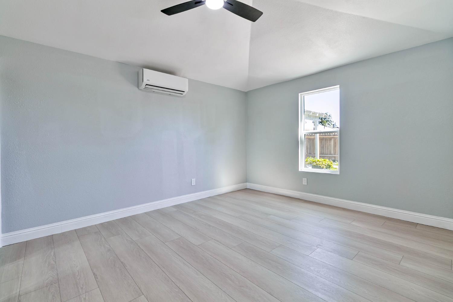 1645 West Fountain Way Fresno, CA 93705 - Photo 47 of 51