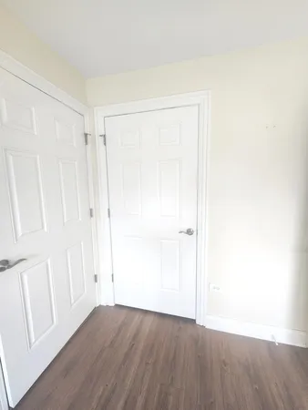 $2,300 | 43 Foxcroft Road, Unit 135, Naperville, IL 60565