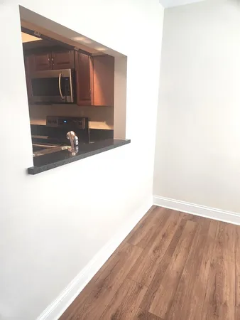 $2,300 | 43 Foxcroft Road, Unit 135, Naperville, IL 60565