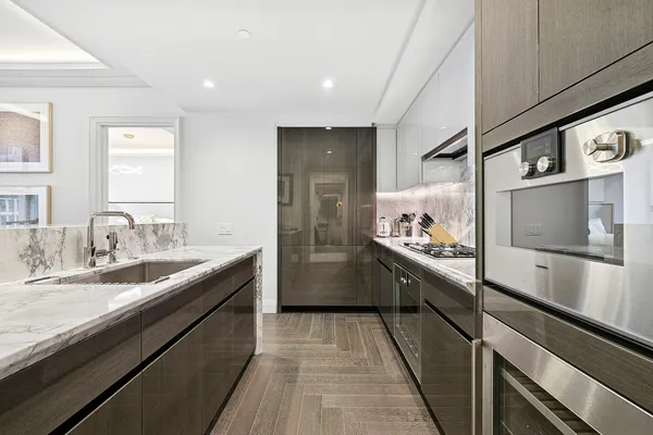 $32,000 | 301 Park Avenue, Unit 2312 | Midtown East