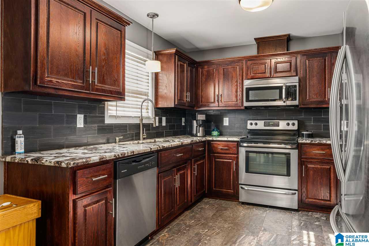 2500 Chelsea Way Warrior, AL 35180 - Photo 5 of 27
