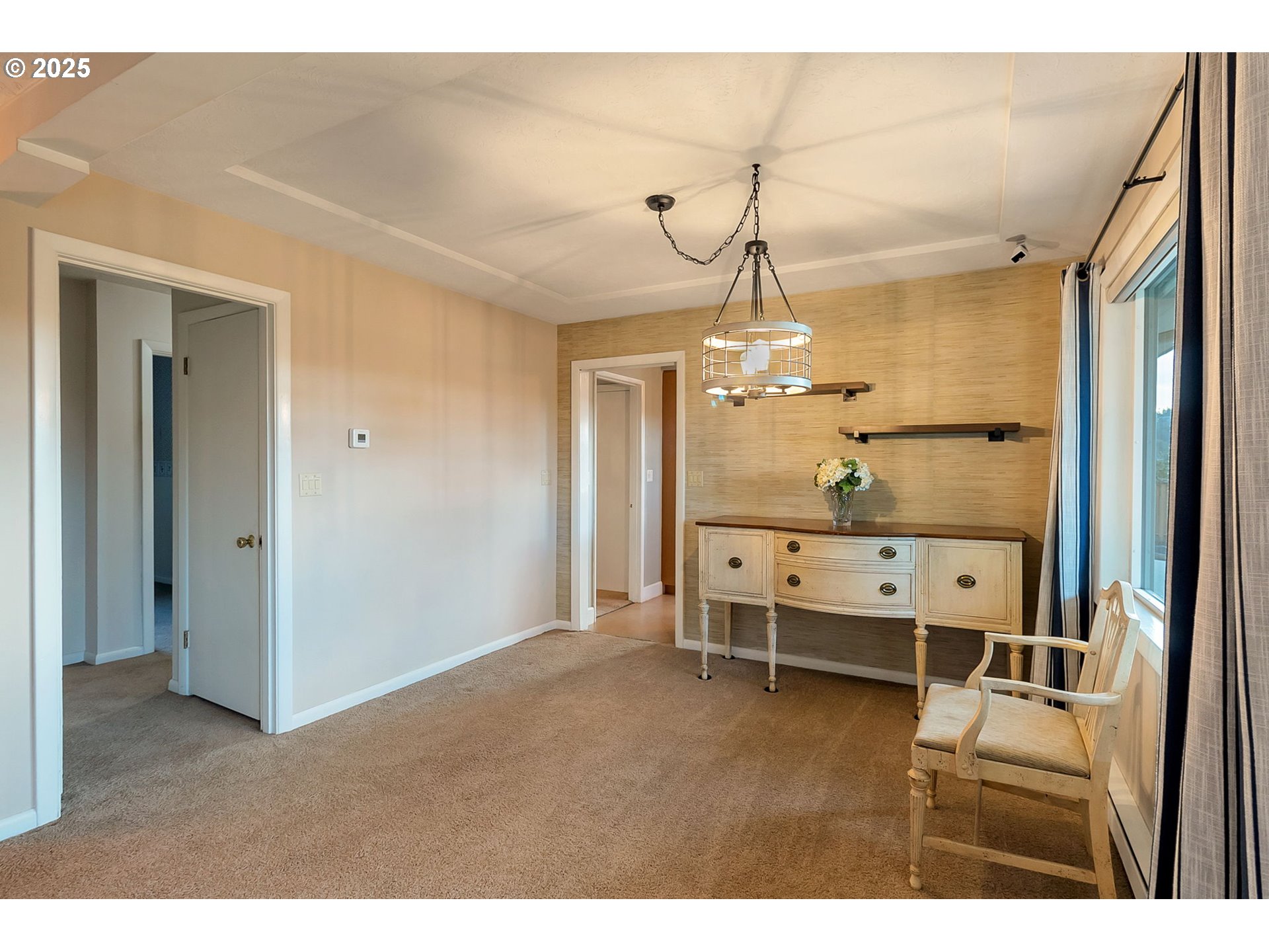 14300 Southeast King Road Happy Valley, OR 97086 - Photo 19 of 46 Dining Room