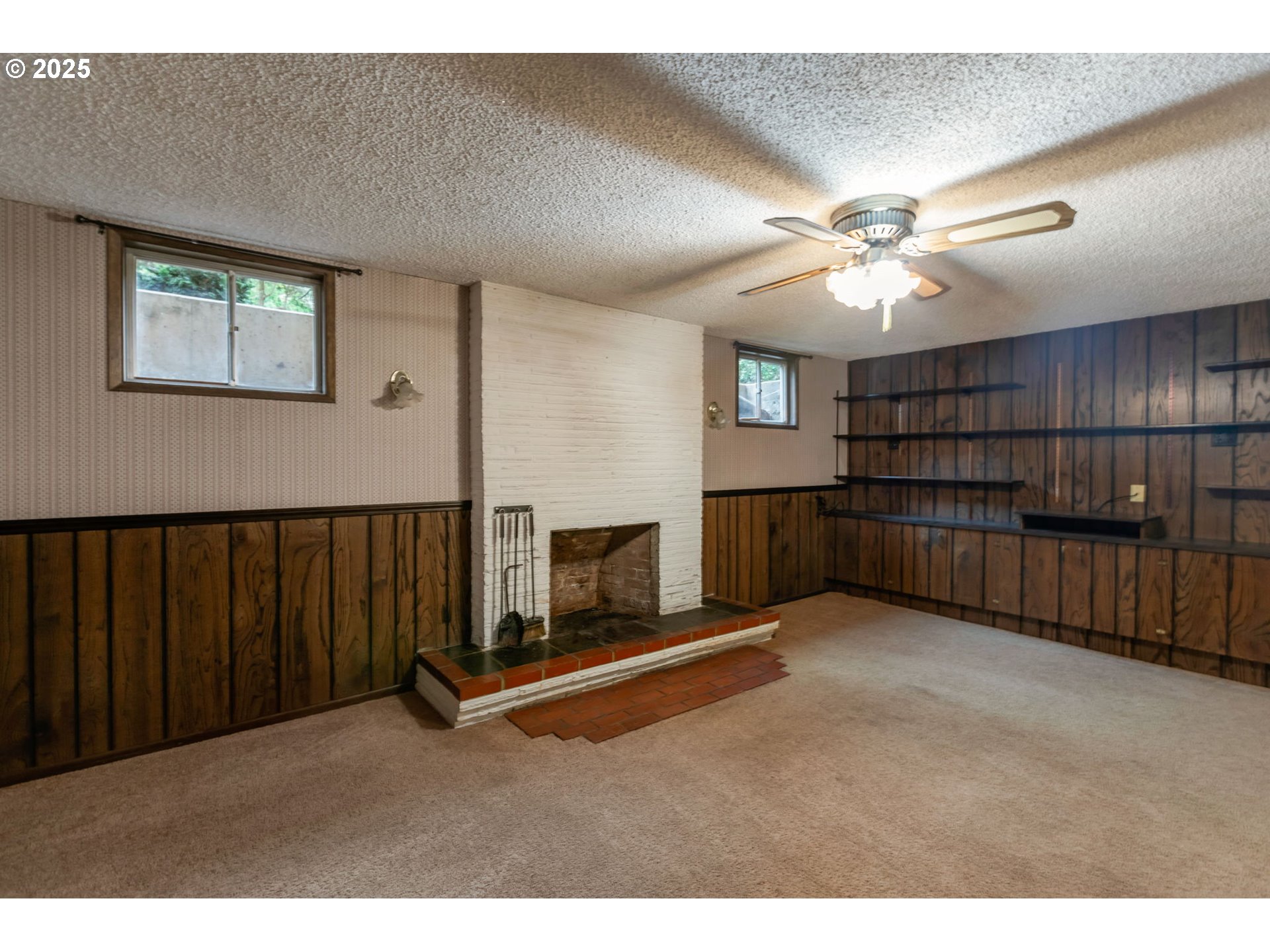 14300 Southeast King Road Happy Valley, OR 97086 - Photo 32 of 46 Family Room