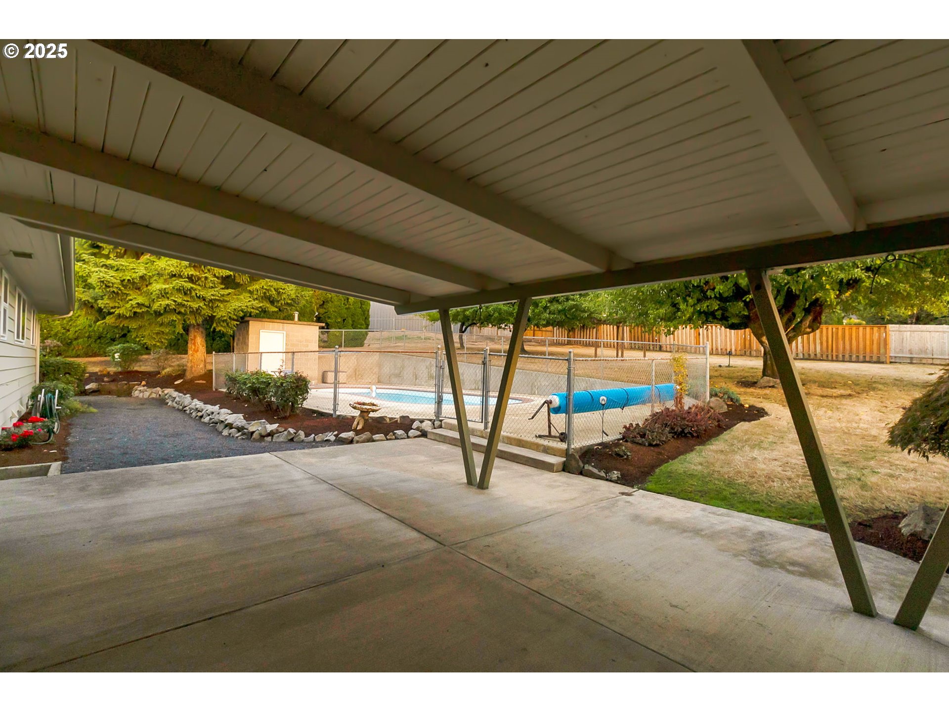 14300 Southeast King Road Happy Valley, OR 97086 - Photo 9 of 46 Covered Patio