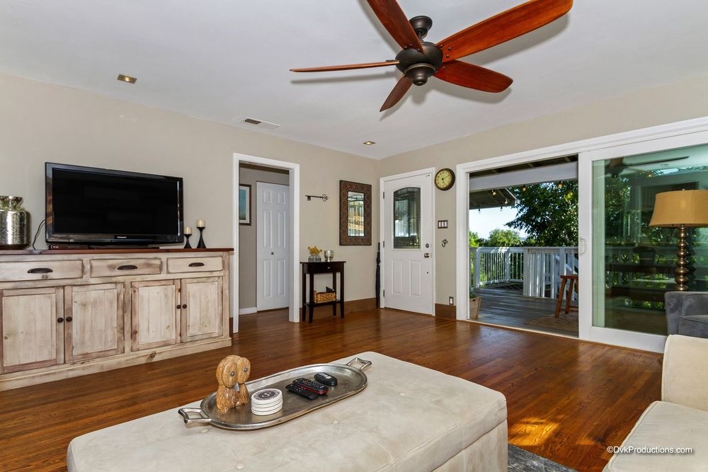 13640 Vian Road Poway, CA 92064 - Photo 8 of 25 Gallery Image 8