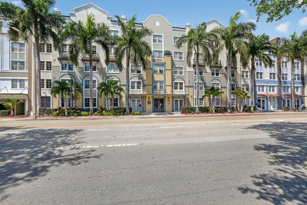 $2,200 | 533 Northeast 3rd Avenue, Unit 138, Fort Lauderdale, FL 33301