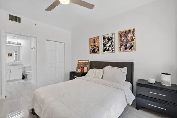 $2,200 | 533 Northeast 3rd Avenue, Unit 138, Fort Lauderdale, FL 33301