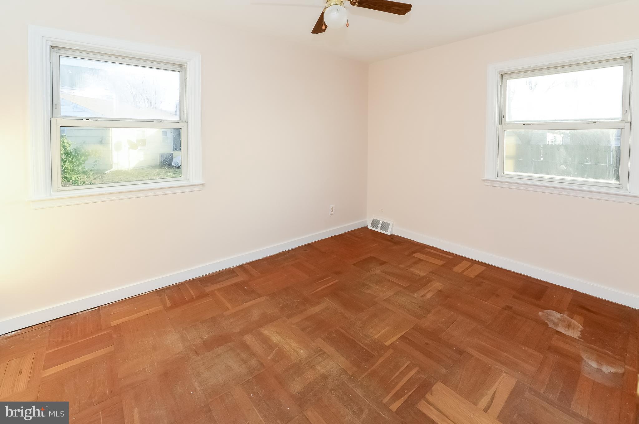 42 Warwick Road Stratford, NJ 08084 - Photo 11 of 26