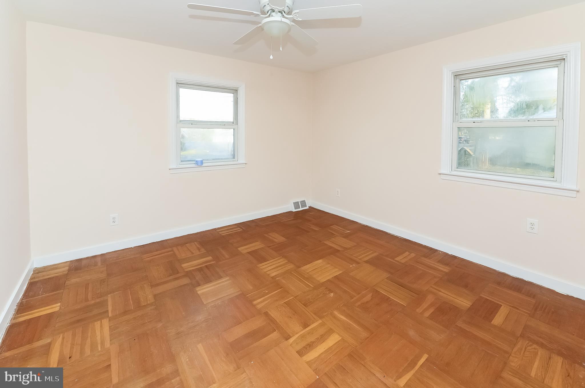 42 Warwick Road Stratford, NJ 08084 - Photo 12 of 26
