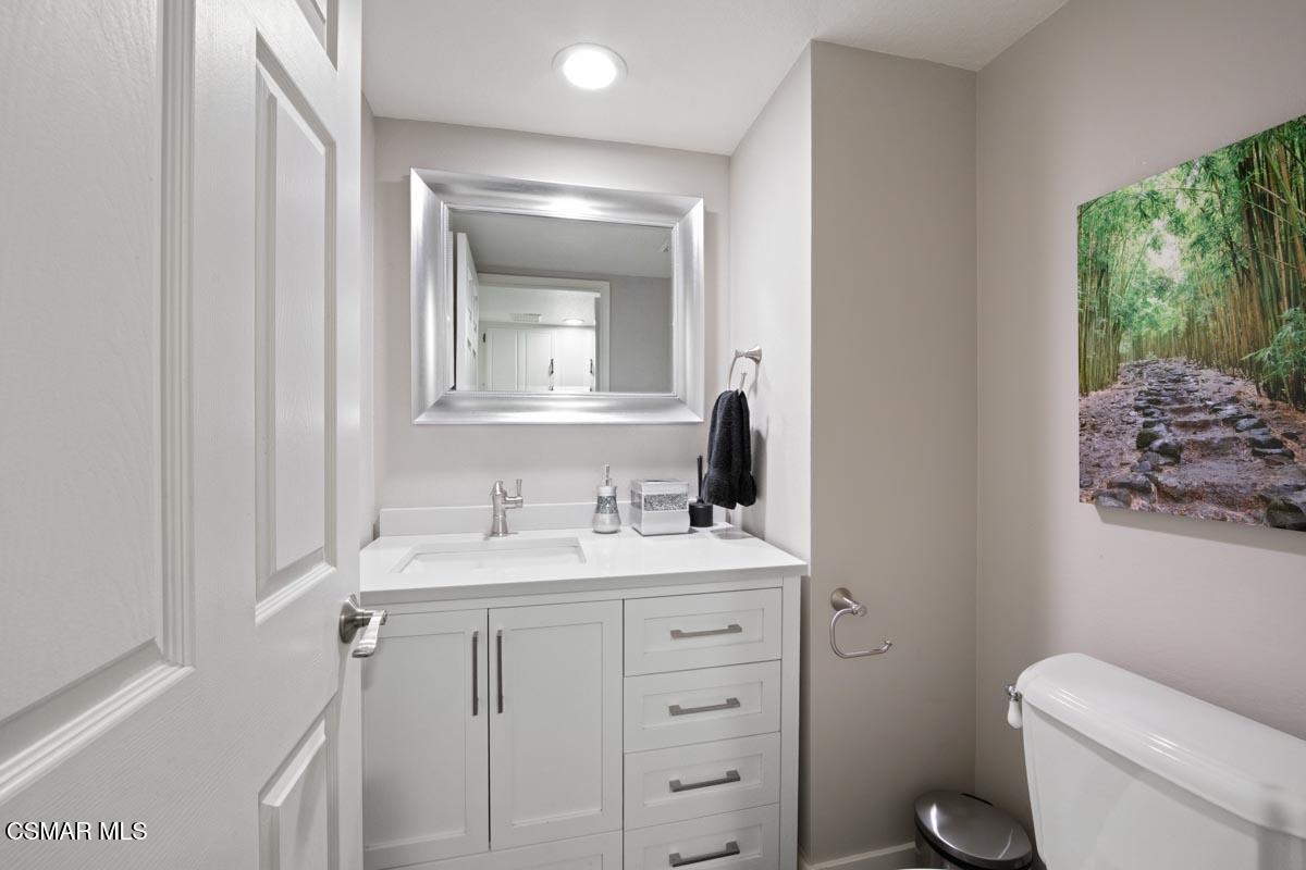 3085 Klamath Avenue Simi Valley, CA 93063 - Photo 19 of 41 3085Klamath-19