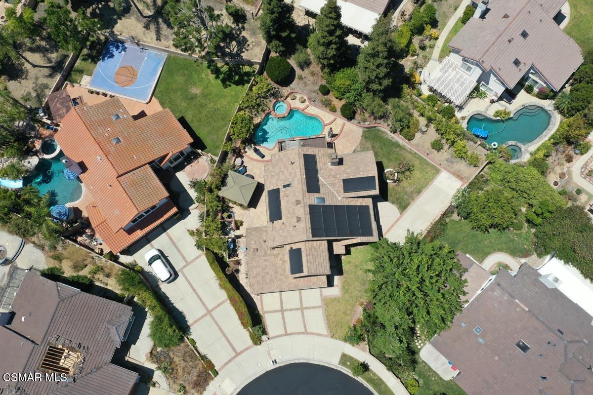 3085 Klamath Avenue Simi Valley, CA 93063 - Photo 2 of 41 3085Klamath DRN-3