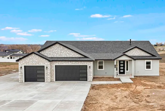 $749,900 | 109 Stella Circle, Hagerman, ID 83332
