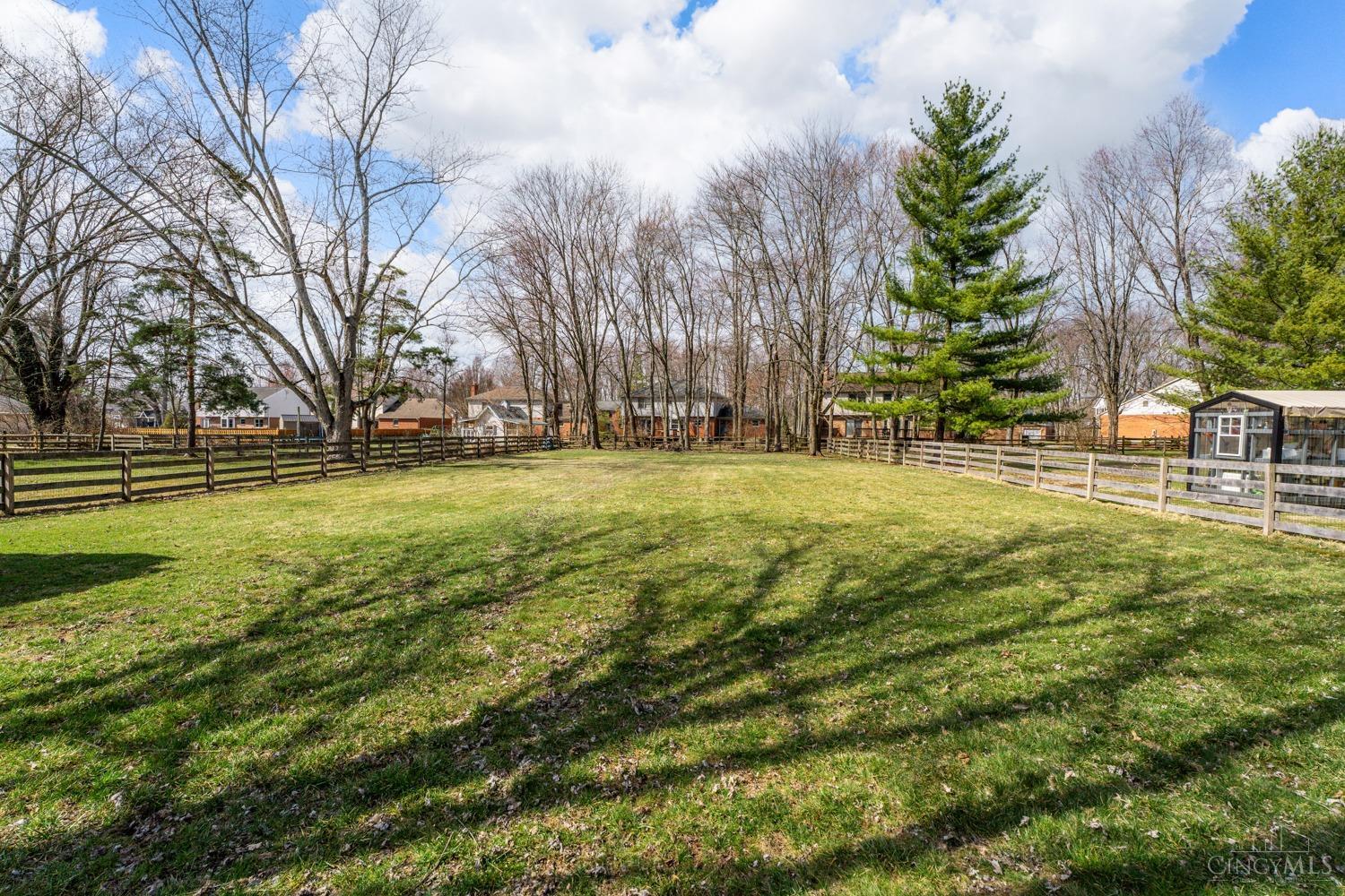 999 Pamela Road Cincinnati, OH 45255 - Photo 26 of 37 Gallery Image 26