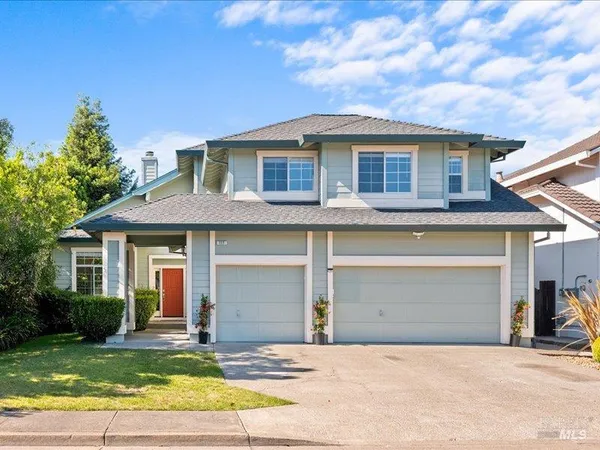 $990,000 | 117 Nottingham Way, Windsor, CA 95492