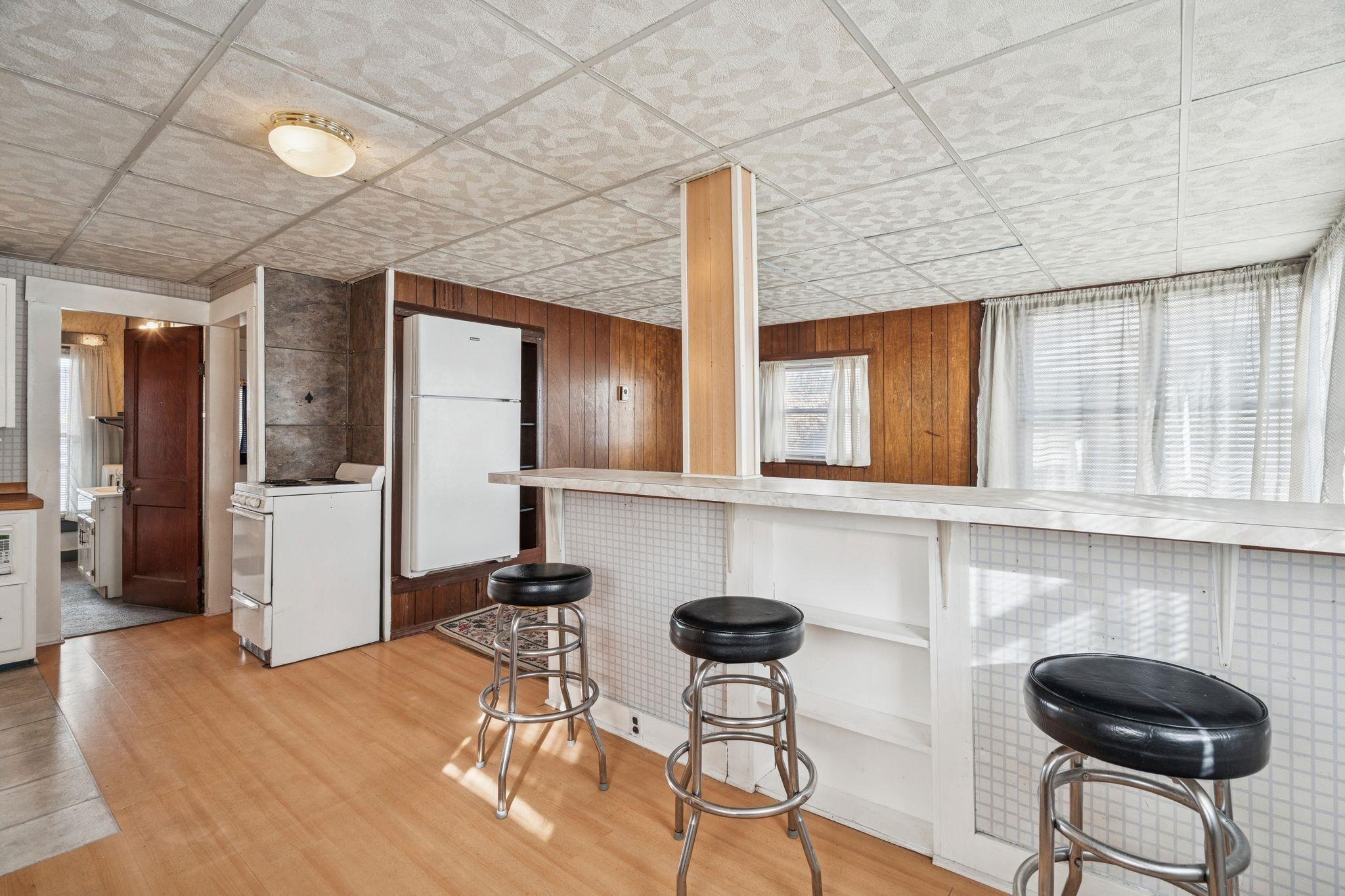 24 Parker Street Laconia, NH 03246 - Photo 15 of 43