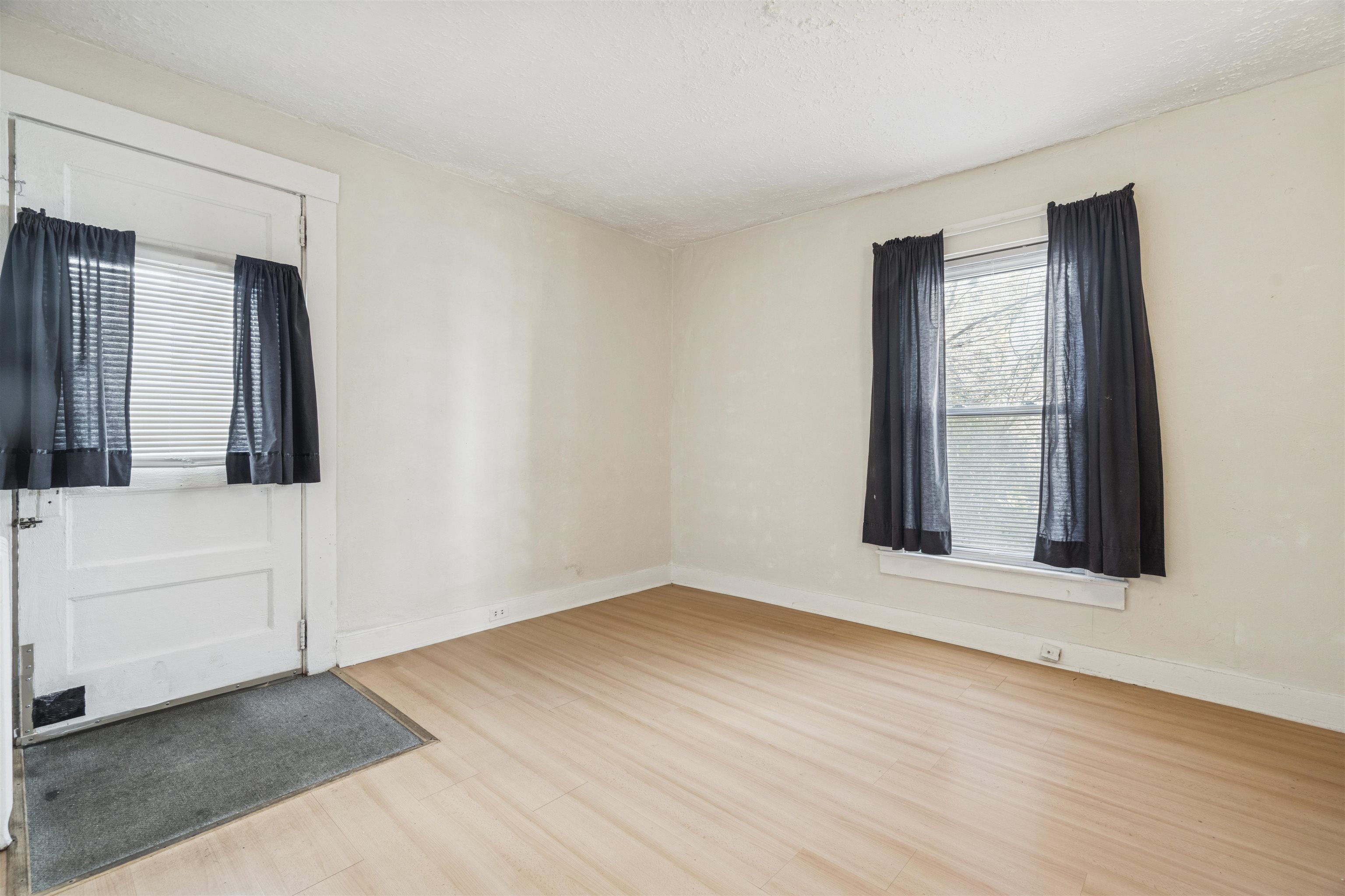 24 Parker Street Laconia, NH 03246 - Photo 20 of 43