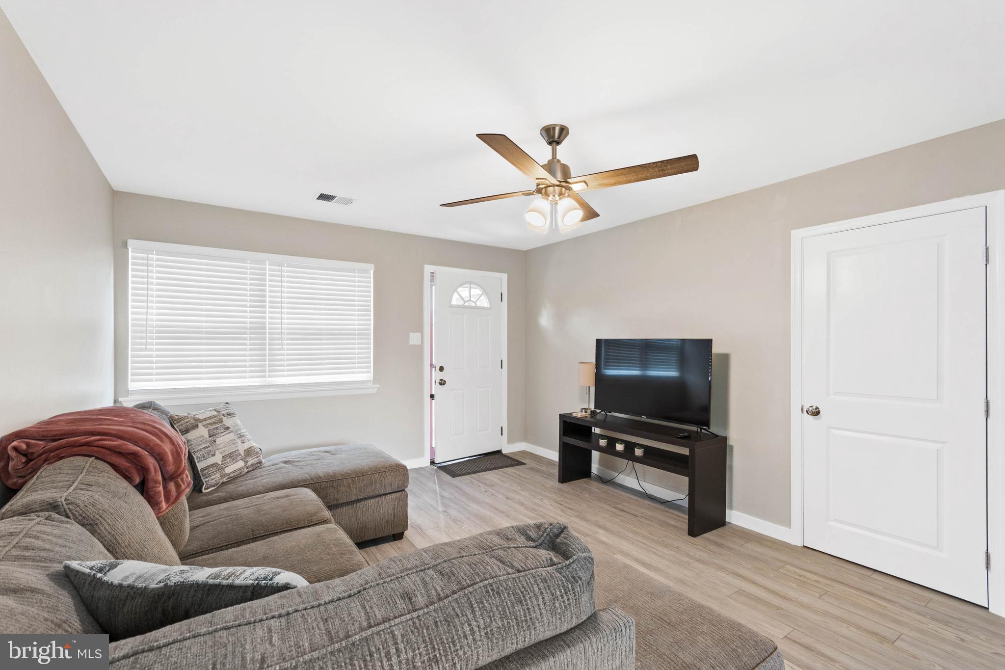 72 Eaves Mill Road Medford, NJ 08055 - Photo 5 of 17