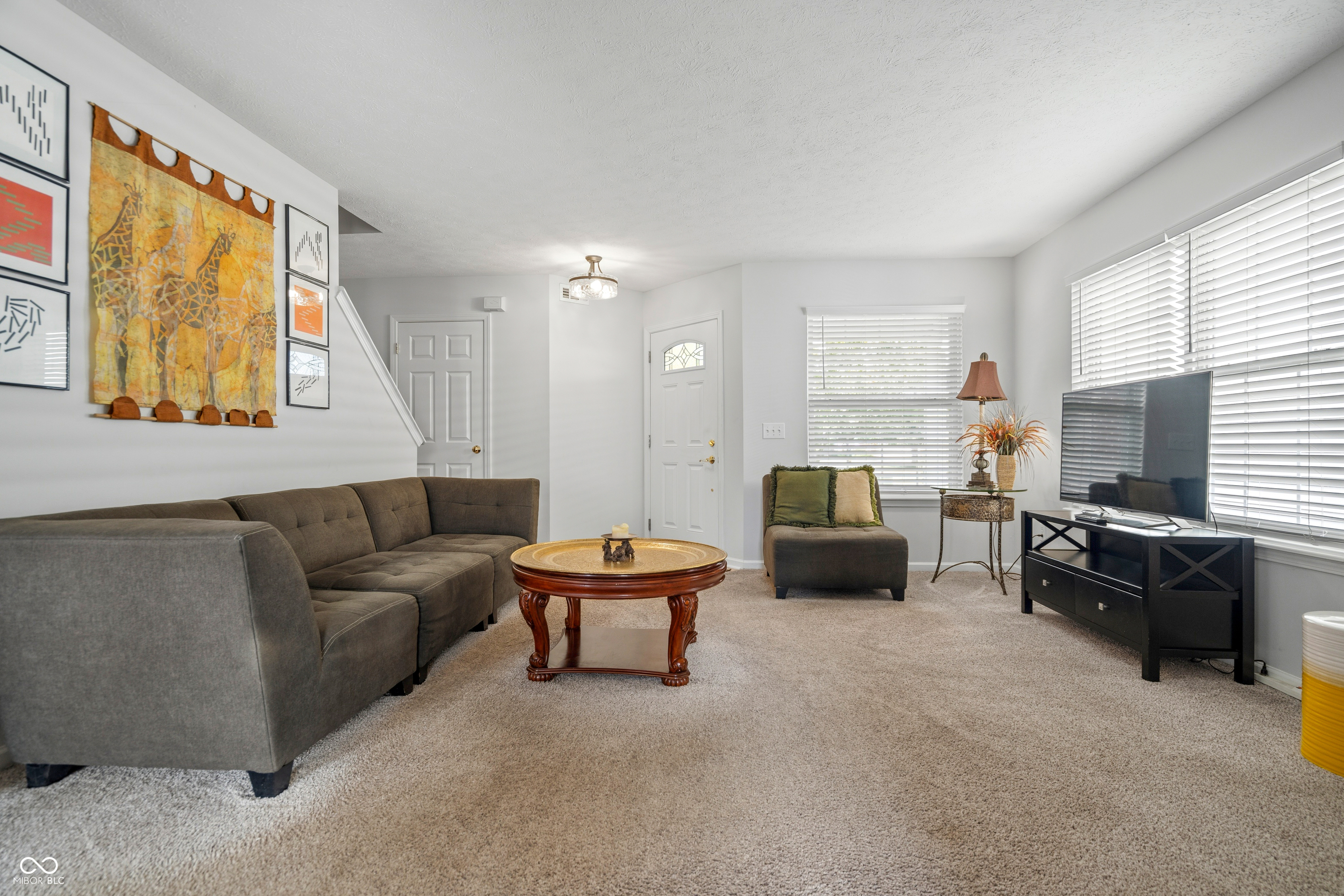 5463 Drum Road Indianapolis, IN 46216 - Photo 4 of 26 Gallery Image 4