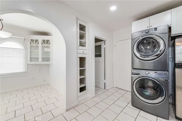 $3,595 | 496 East 52nd Street, Long Beach, CA 90805