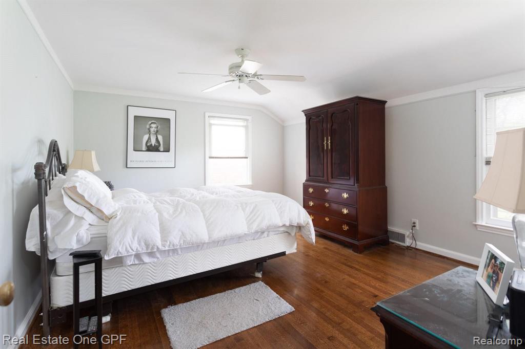 427 Moran Road Grosse Pointe Farms, MI 48236 - Photo 12 of 29