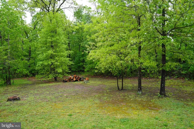 $1,600 | 104 Basin Drive, Inwood, WV 25428