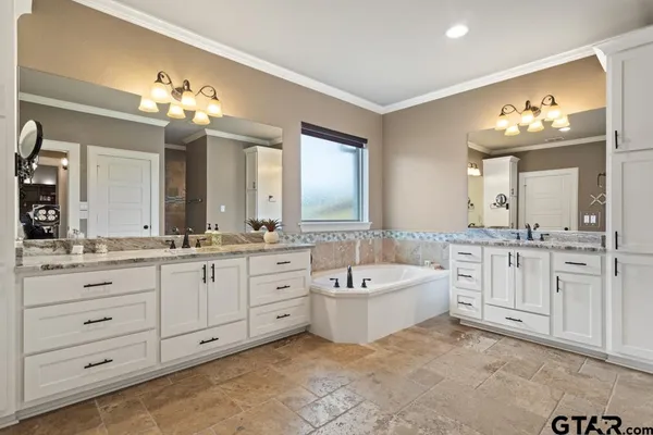 $565,000 | 7344 Tule Creek Lane, Tyler, TX 75703