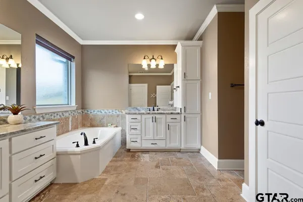 $565,000 | 7344 Tule Creek Lane, Tyler, TX 75703