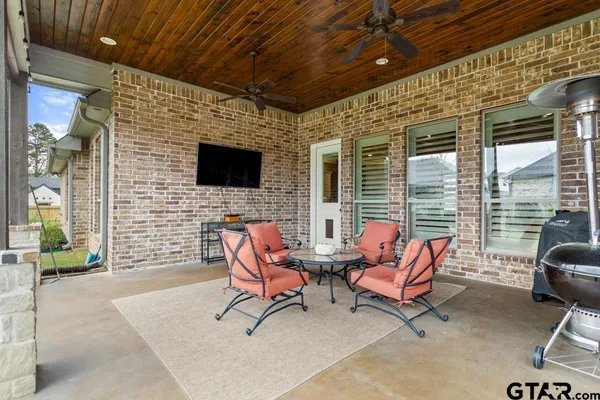 $575,000 | 7344 Tule Creek Lane, Tyler, TX 75703