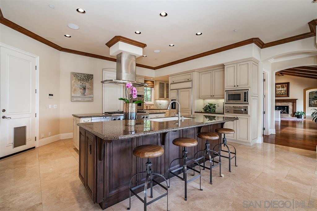 8031 High Time Ridge San Diego, CA 92127 - Photo 8 of 25 Gallery Image 8