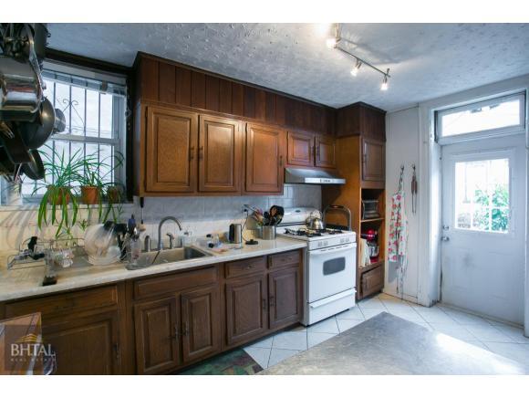 912 Eastern Parkway Brooklyn, NY 11213 - Photo 8 of 11 Kitchen