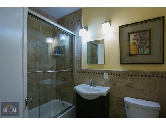912 Eastern Parkway Brooklyn, NY 11213 - Photo 9 of 11 Bathroom