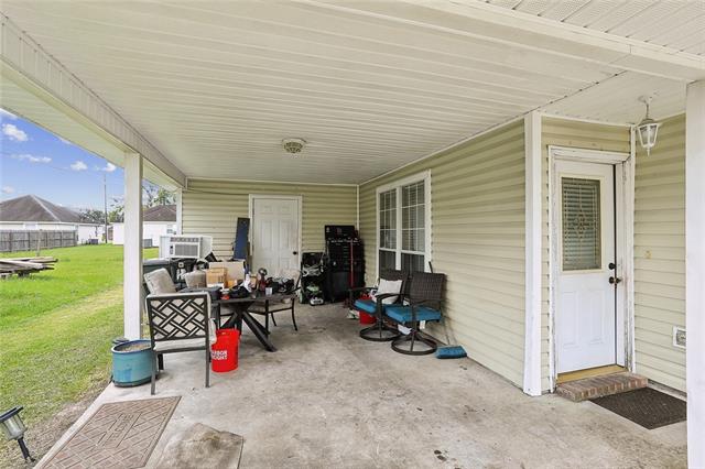 1413 West Worthy Road Gonzales, LA 70737 - Photo 3 of 15