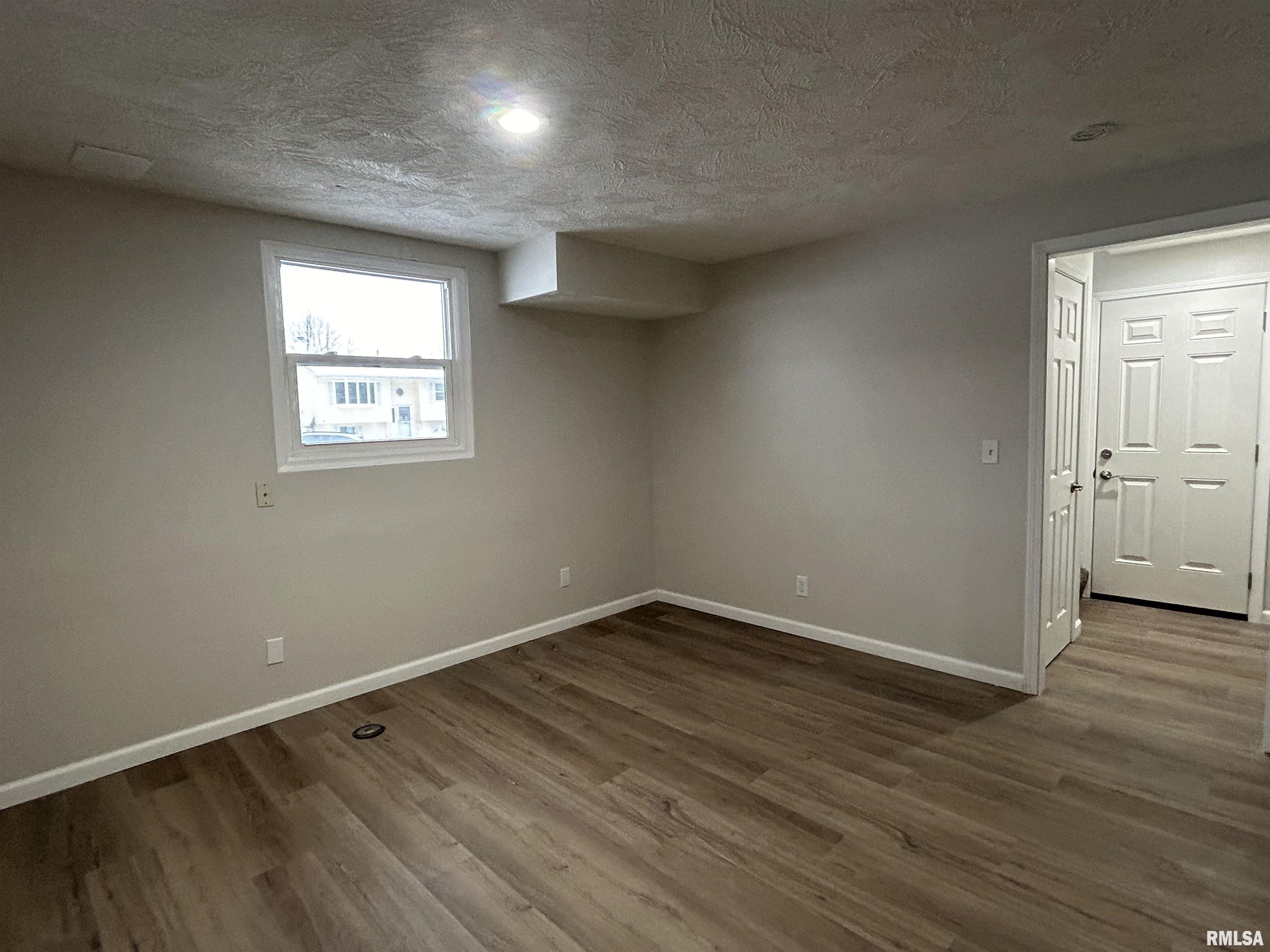 3202 Greenfield Road Bettendorf, IA 52722 - Photo 15 of 19 Gallery Image 15