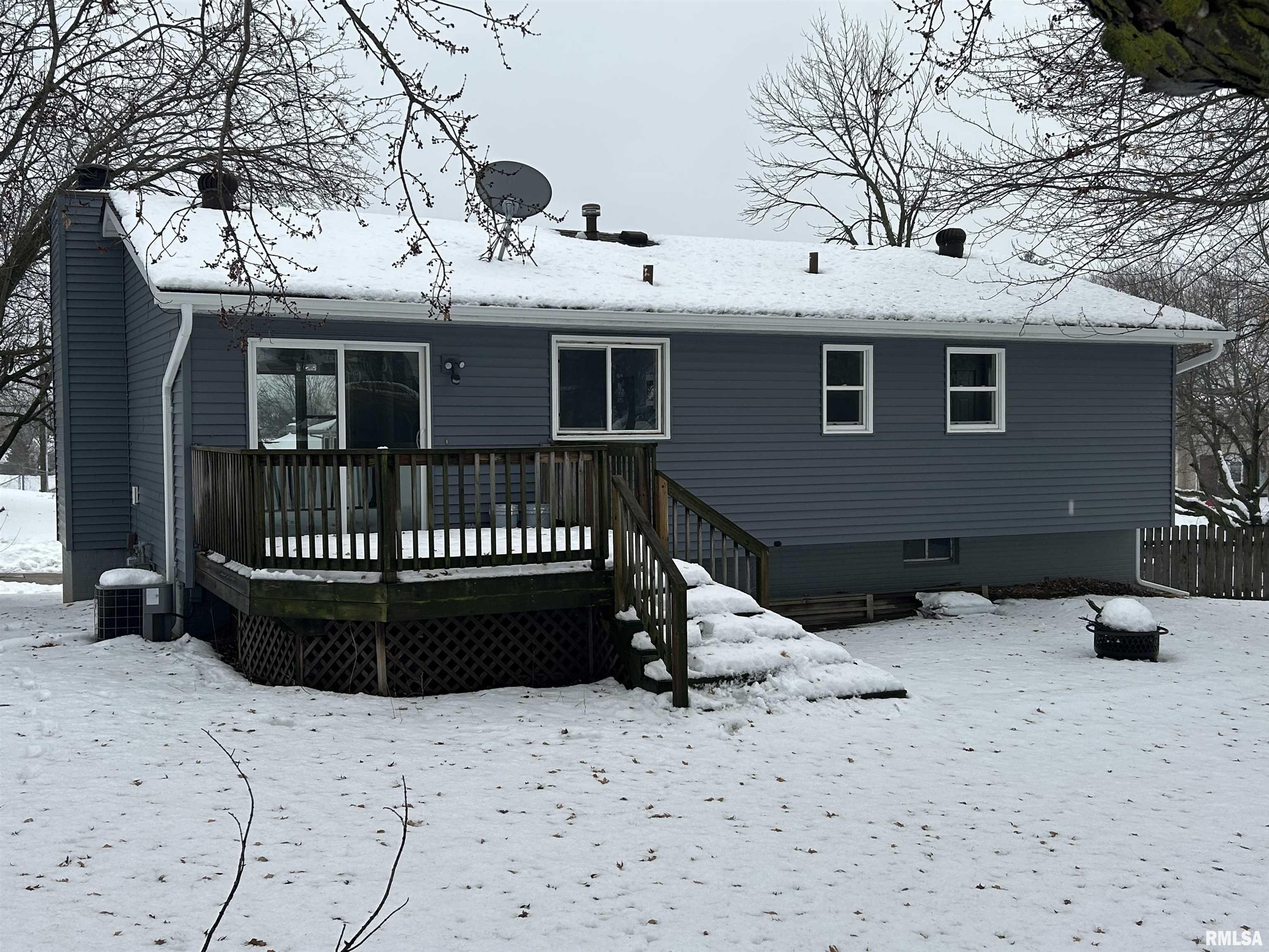 3202 Greenfield Road Bettendorf, IA 52722 - Photo 18 of 19 Gallery Image 18