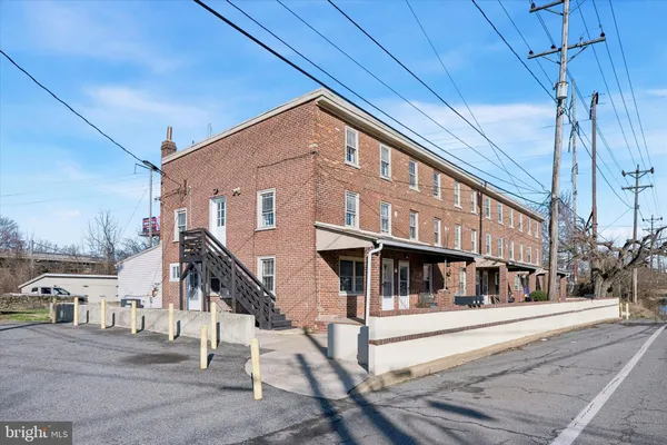 $2,400 | 635 Stanton Christiana Road, Newark, DE 19713