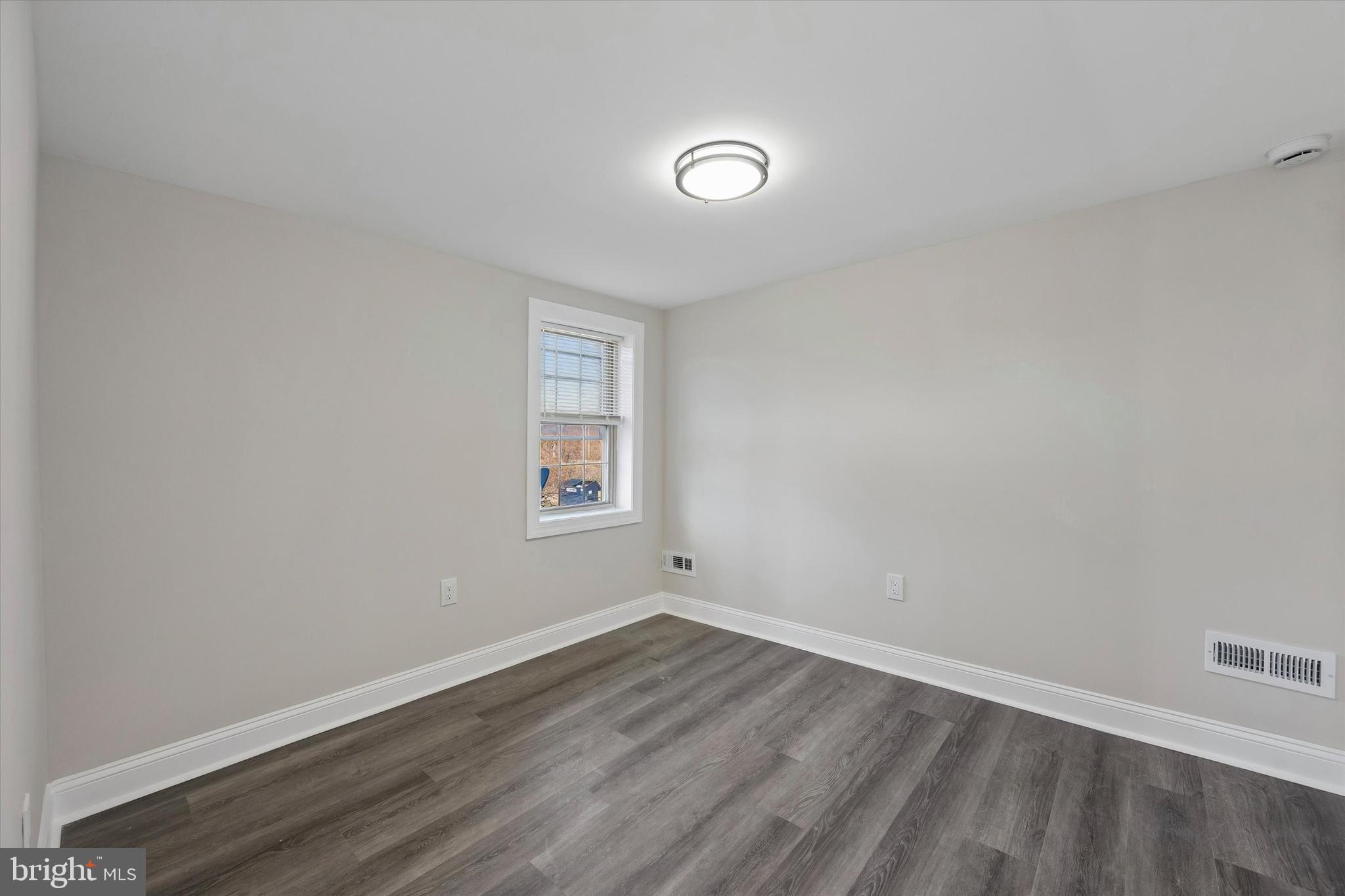 635 Stanton Christiana Road Newark, DE 19713 - Photo 8 of 13